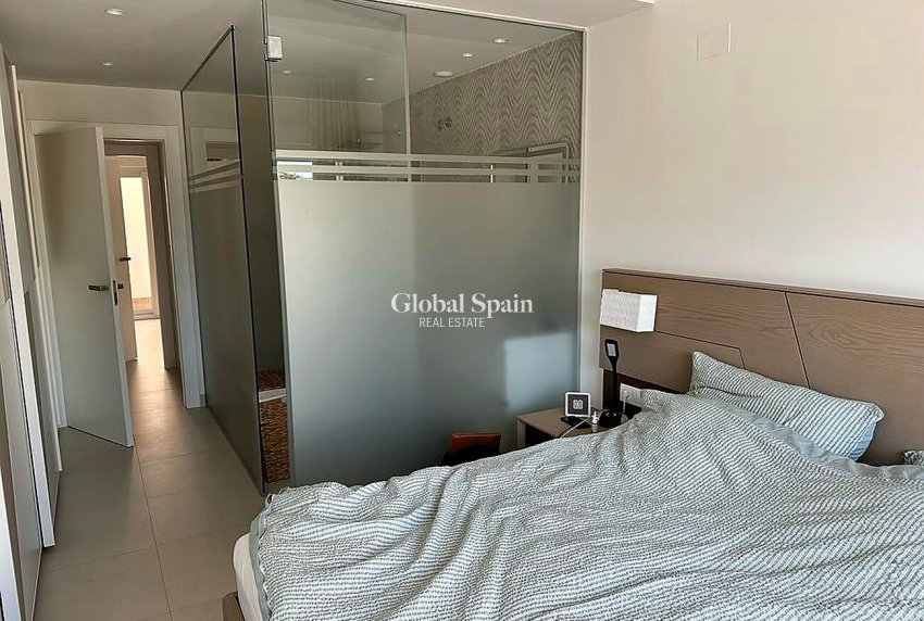 Revente - APPARTEMENT -
TORREVIEJA - Torreta Florida