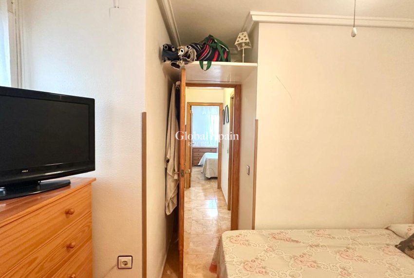 Revente - APPARTEMENT -
TORREVIEJA - Torretas