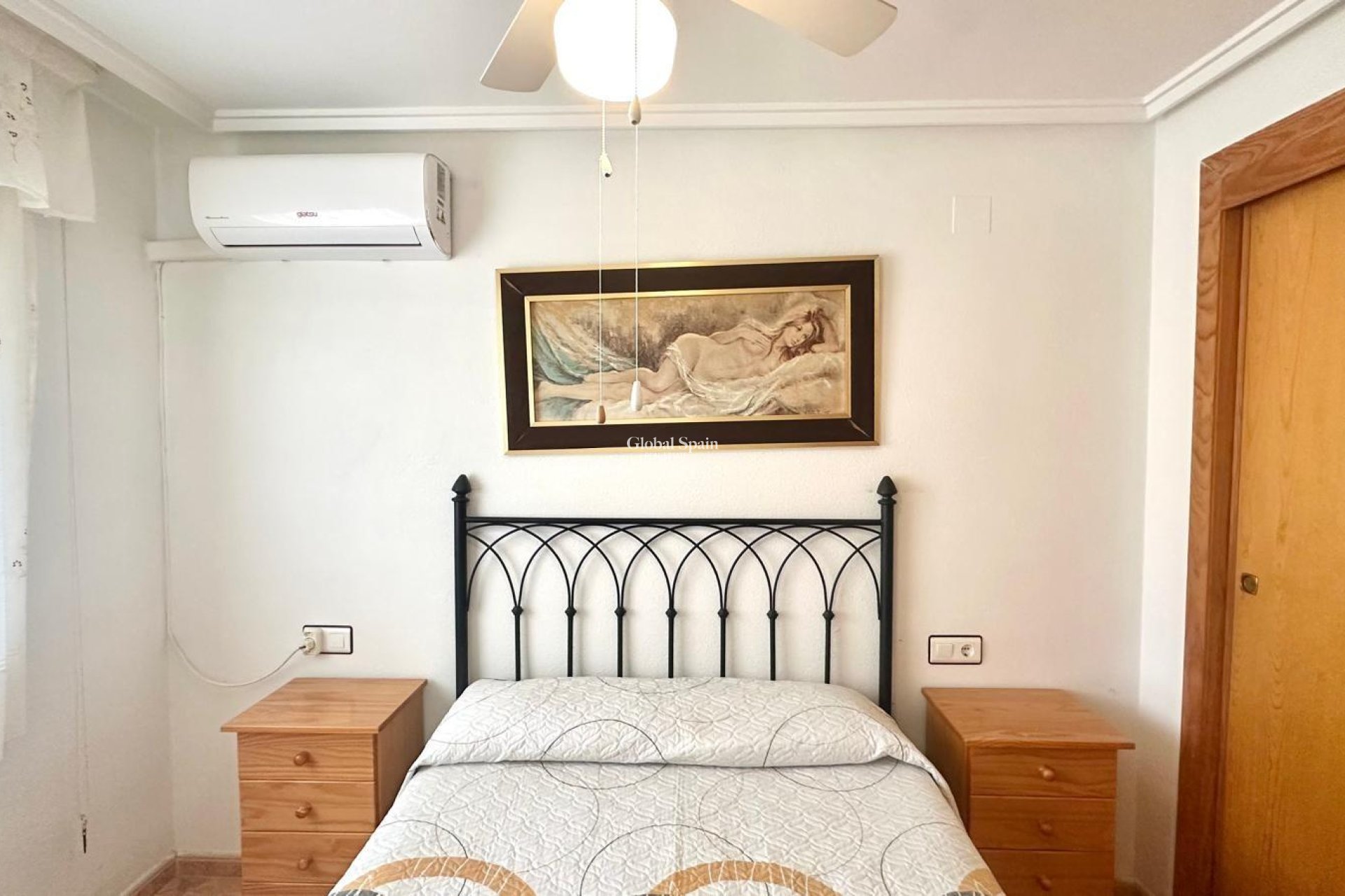 Revente - APPARTEMENT -
TORREVIEJA - Torretas