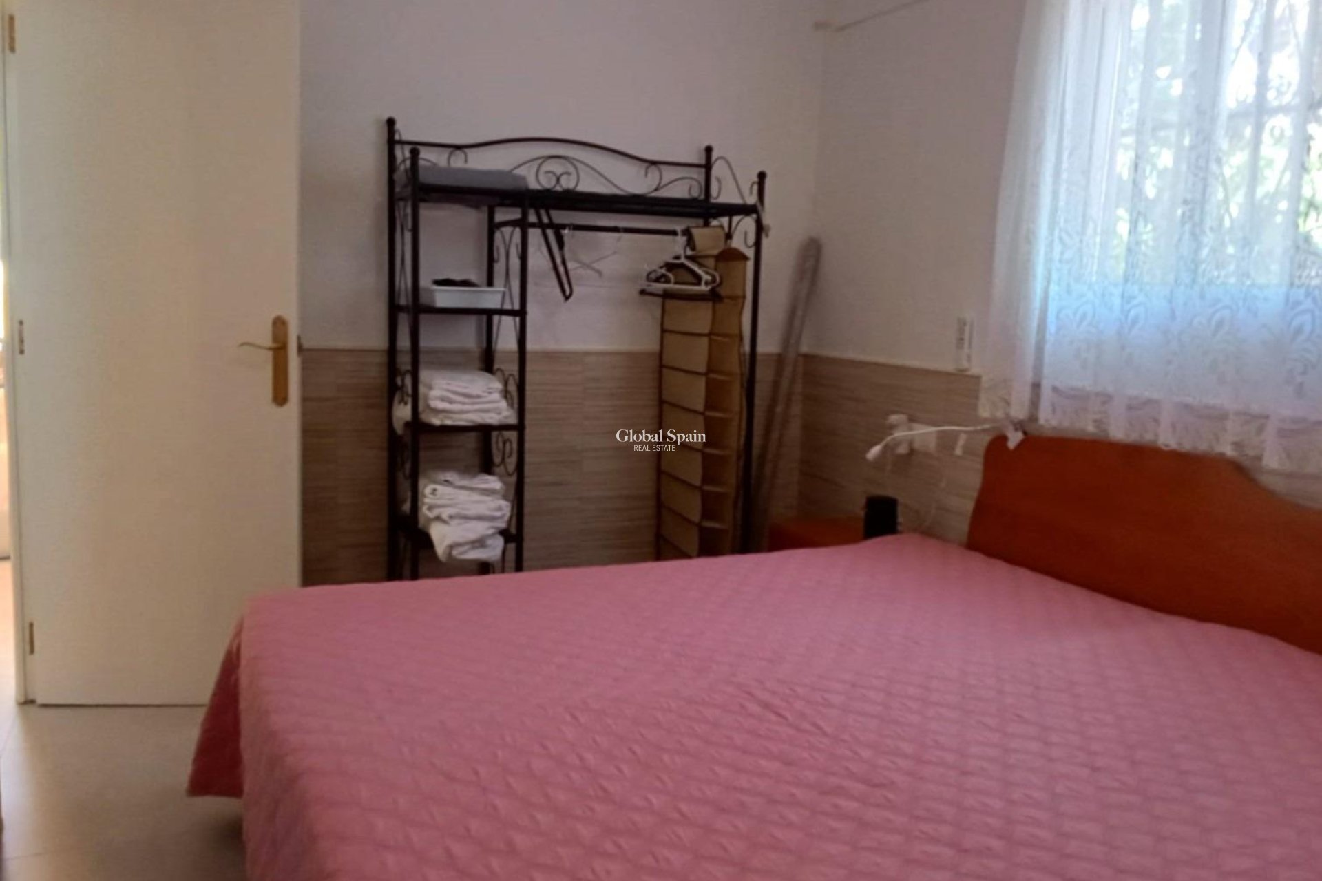 Revente - APPARTEMENT -
TORREVIEJA - Torretas