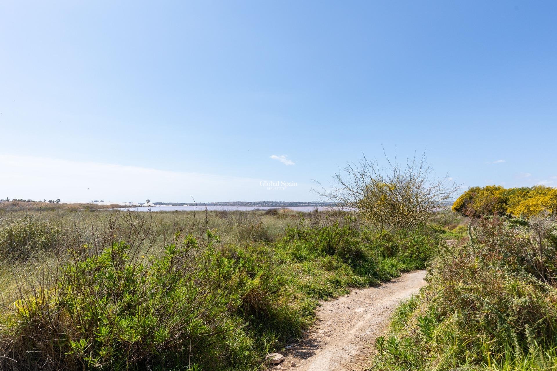 Revente - APPARTEMENT -
TORREVIEJA - Torretas