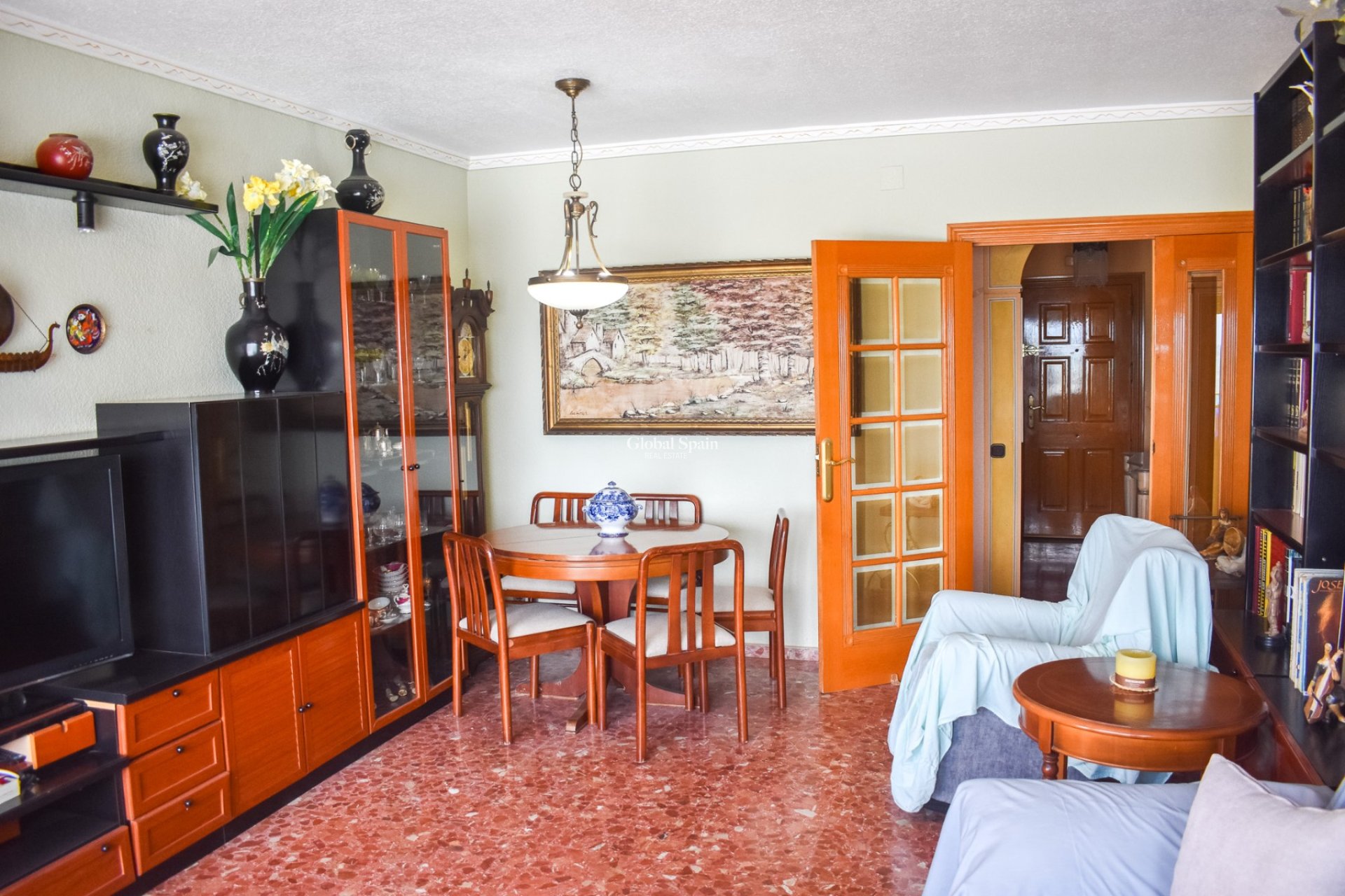 Revente - APPARTEMENT -
TORREVIEJA - Torrevieja Centro