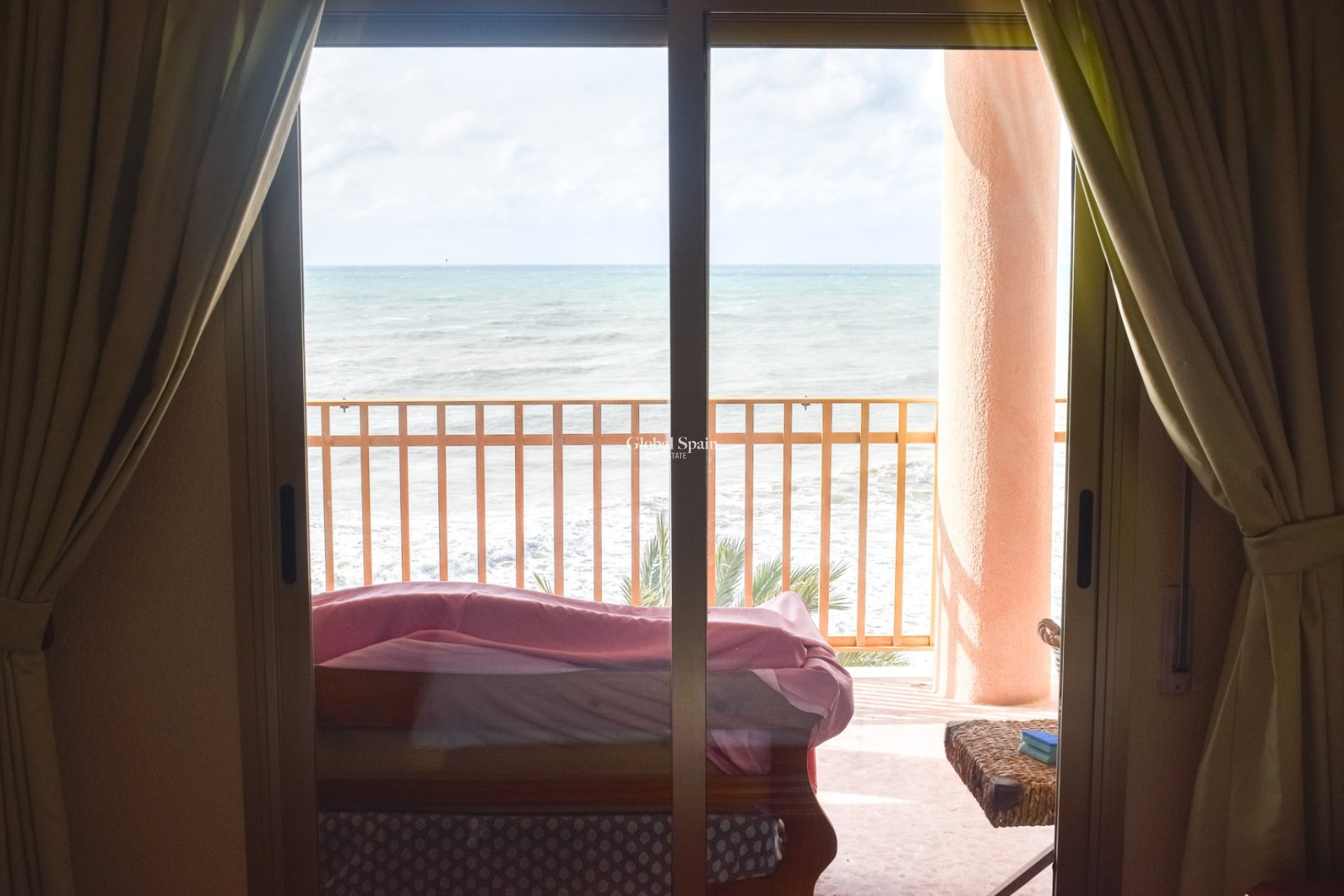 Revente - APPARTEMENT -
TORREVIEJA - Torrevieja Centro