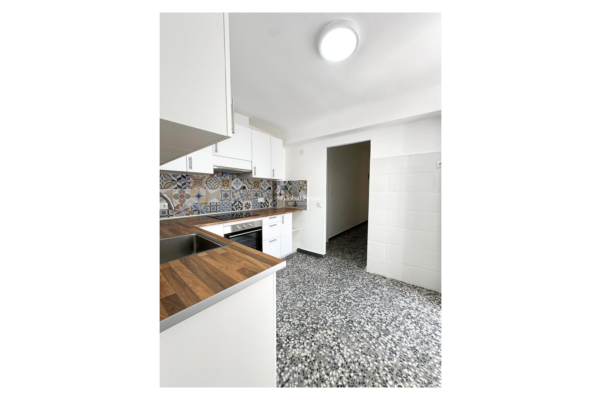 Revente - APPARTEMENT -
TORREVIEJA - Torrevieja Centro