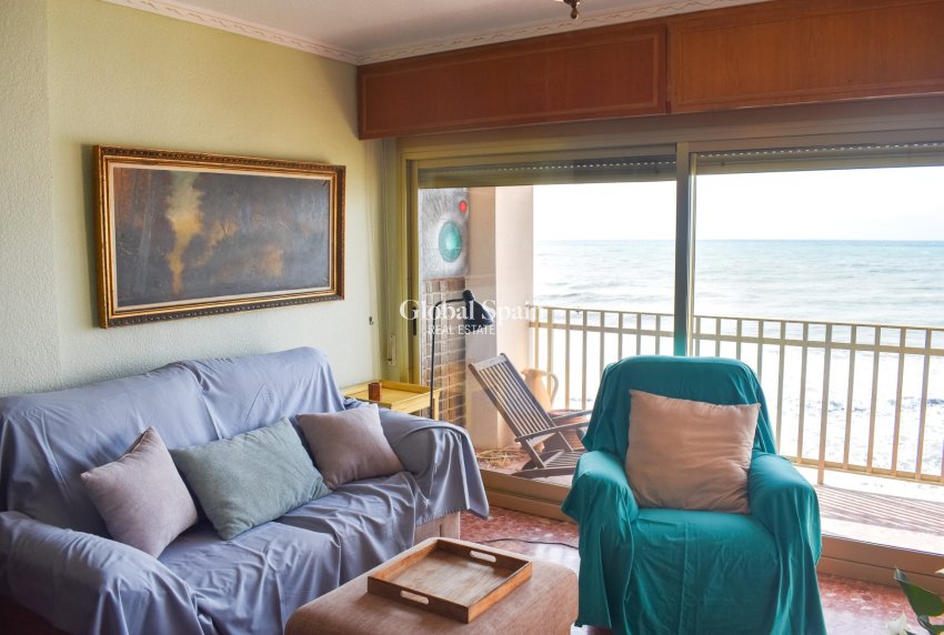 Revente - APPARTEMENT -
TORREVIEJA - Torrevieja Centro