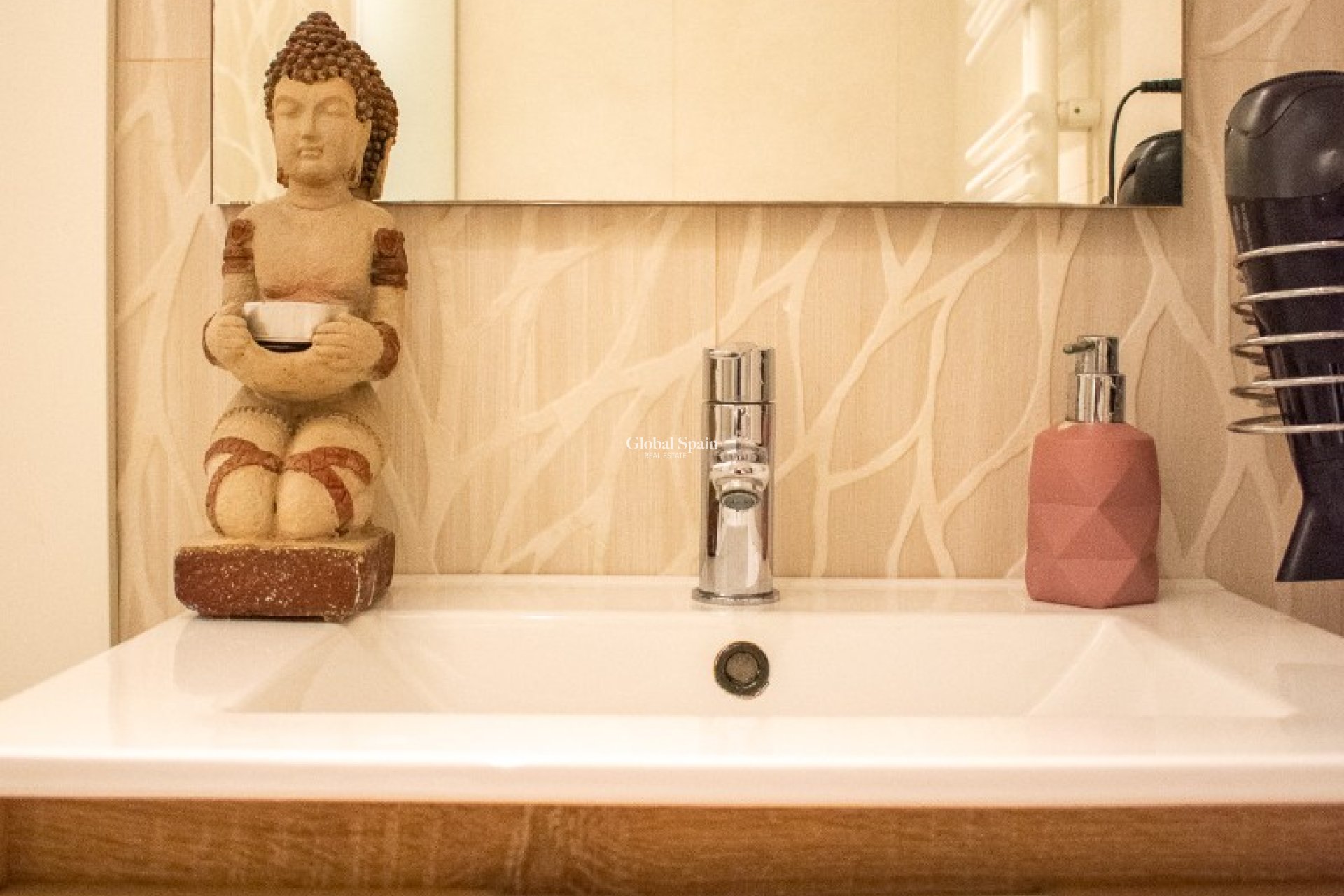 Revente - APPARTEMENT -
TORREVIEJA - Torrevieja Centro