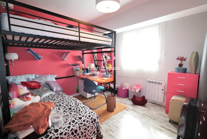 Revente - Appartement -
TORREVIEJA - Torrevieja