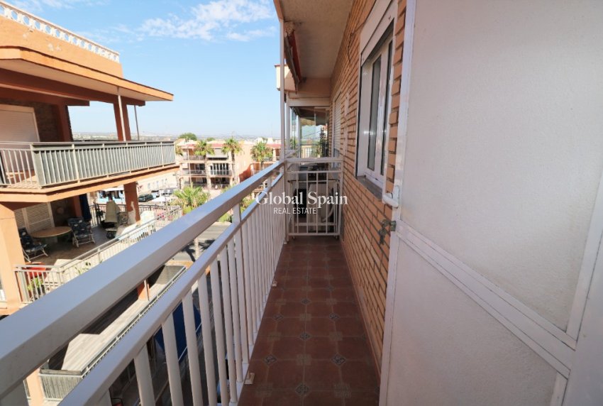 Revente - Appartement -
TORREVIEJA - Torrevieja