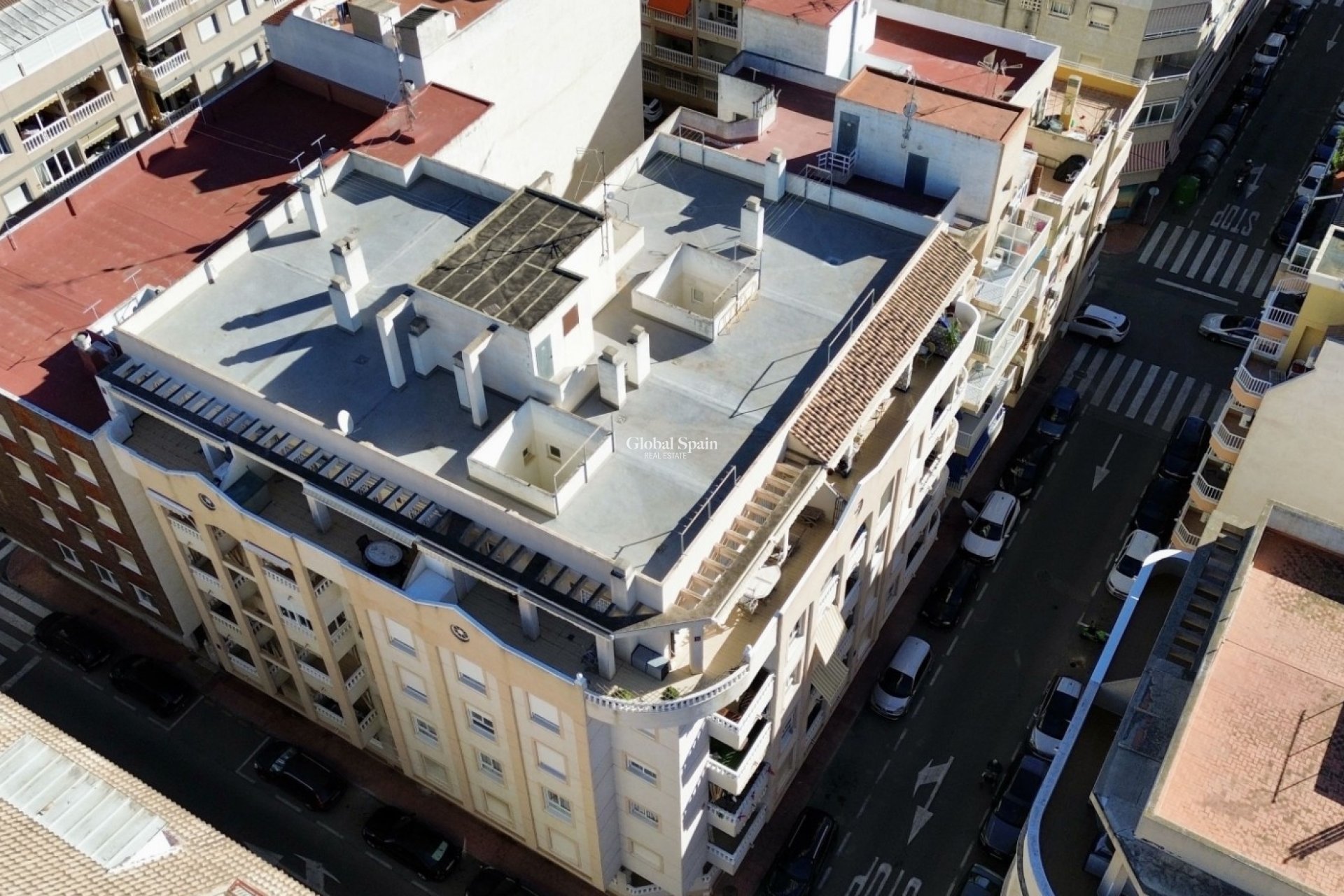 Revente - APPARTEMENT -
TORREVIEJA - Torrevieja