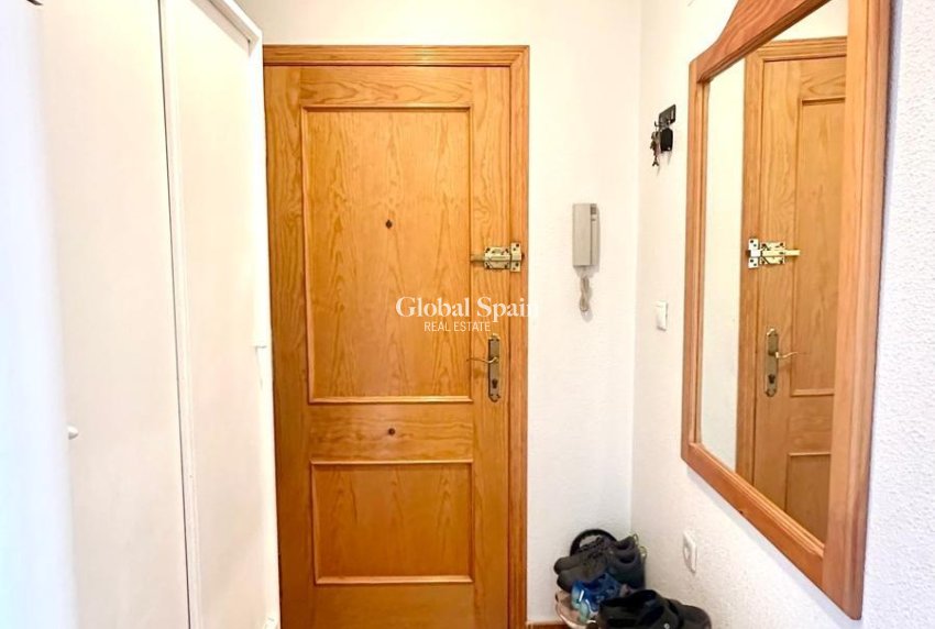 Revente - APPARTEMENT -
TORREVIEJA - Torrevieja