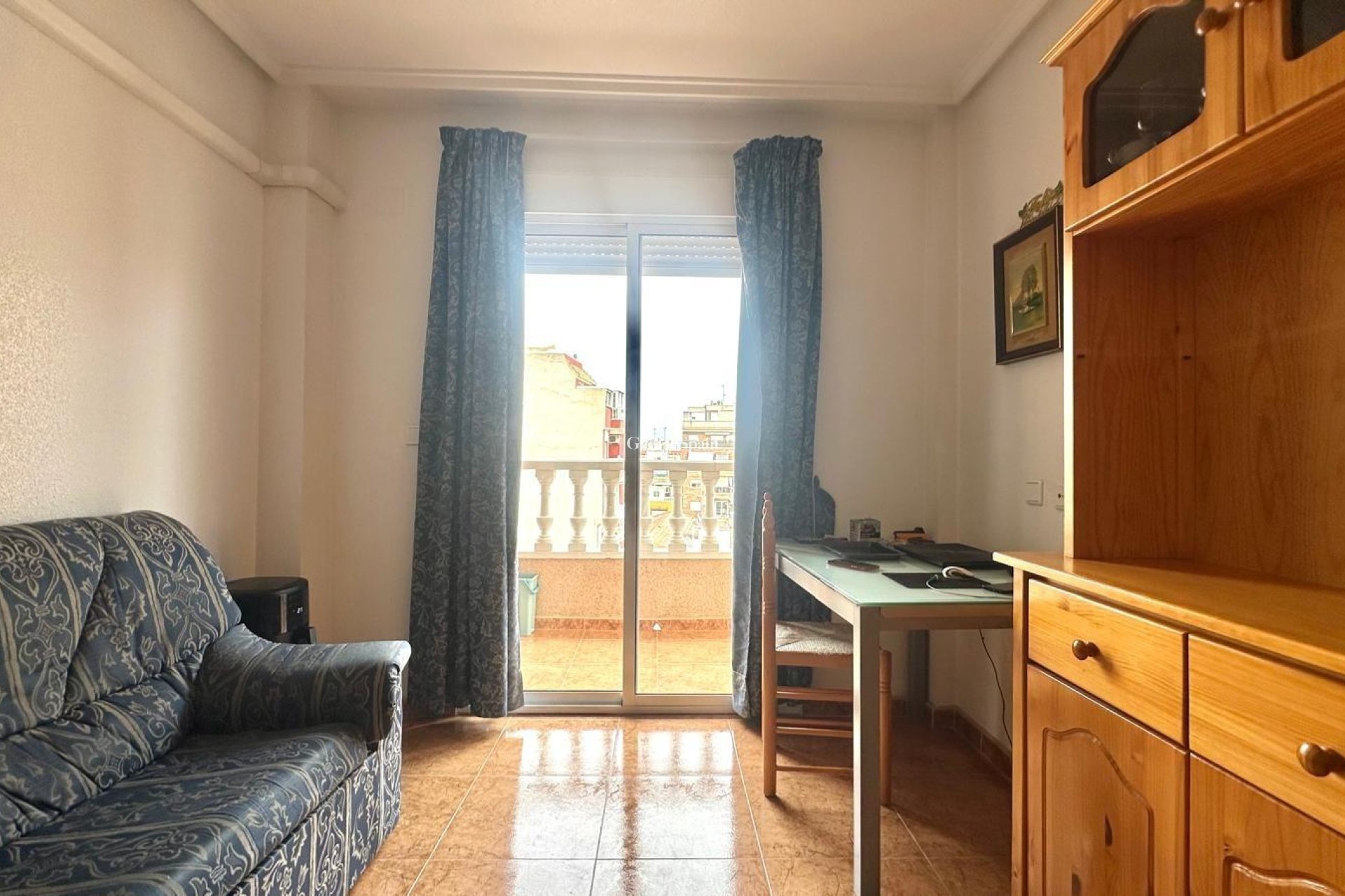 Revente - APPARTEMENT -
TORREVIEJA - Torrevieja