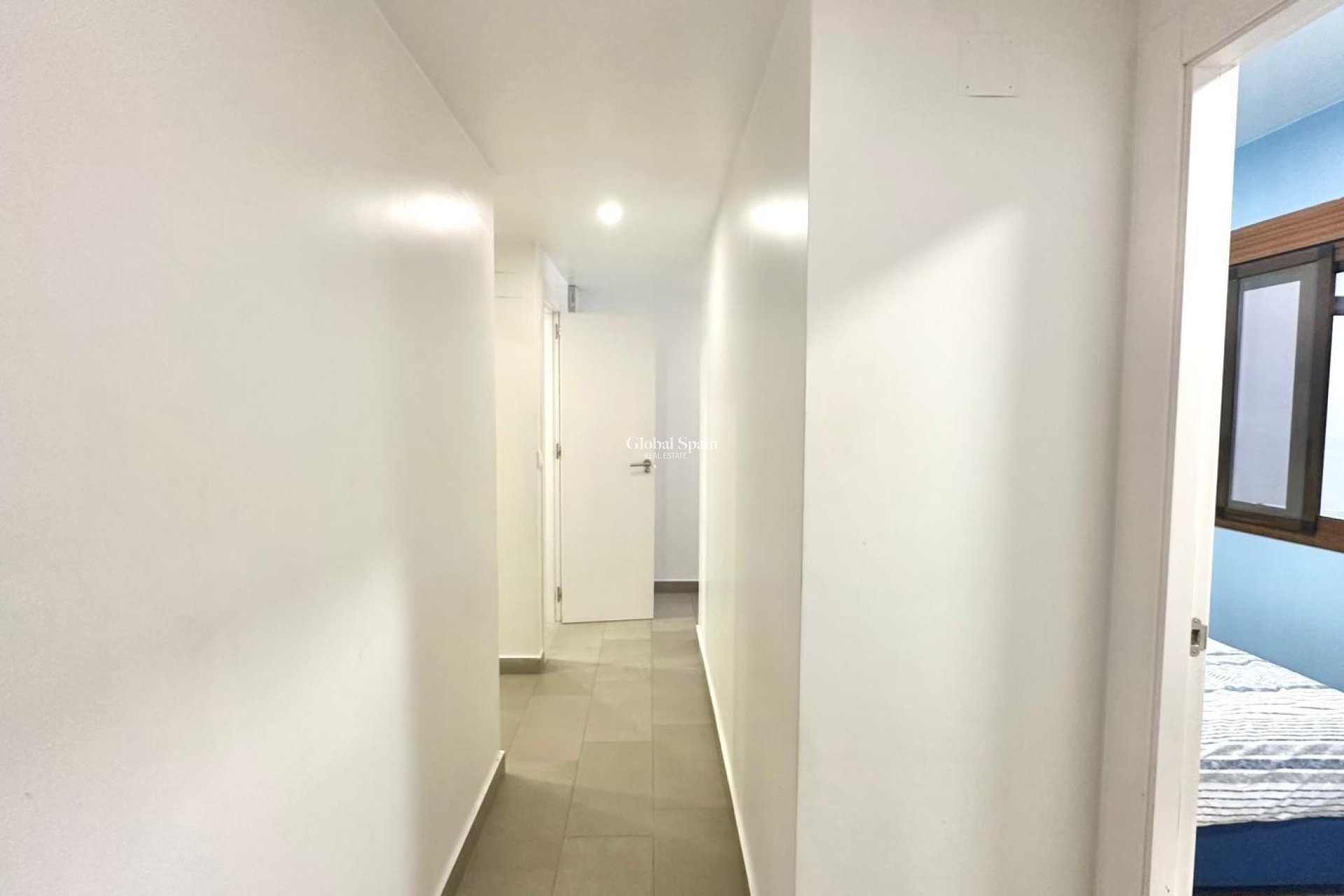 Revente - APPARTEMENT -
TORREVIEJA - Torrevieja