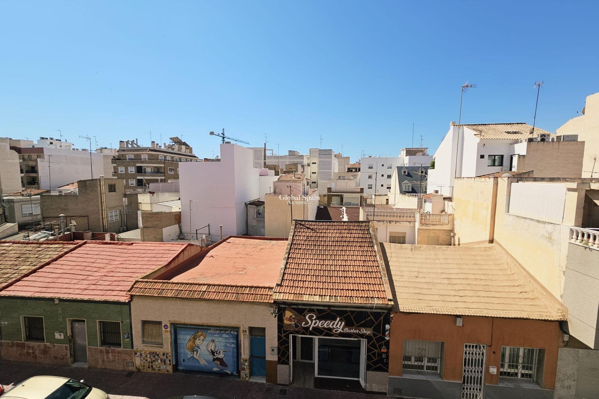 Revente - APPARTEMENT -
TORREVIEJA - Torrevieja