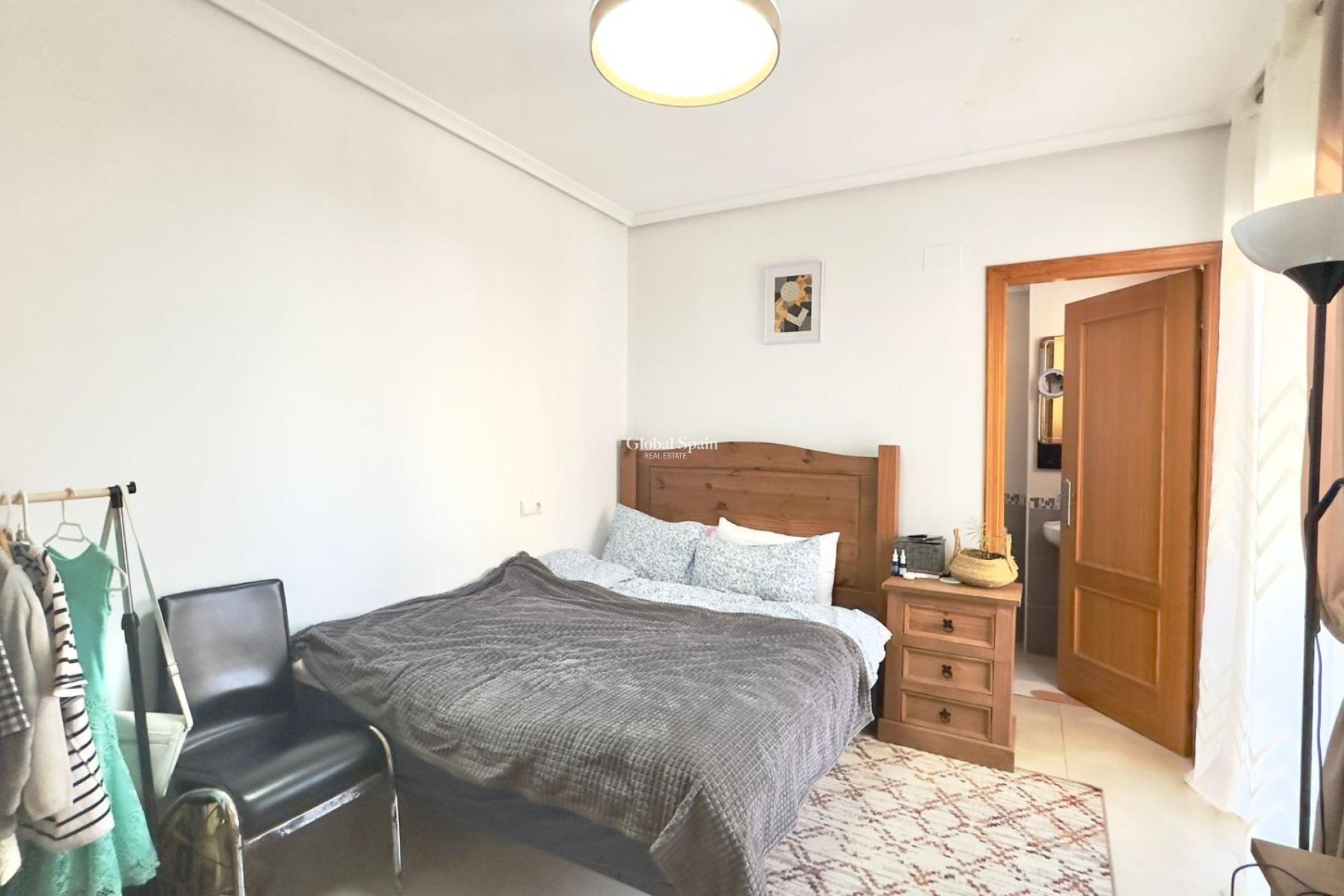 Revente - APPARTEMENT -
TORREVIEJA - Torrevieja