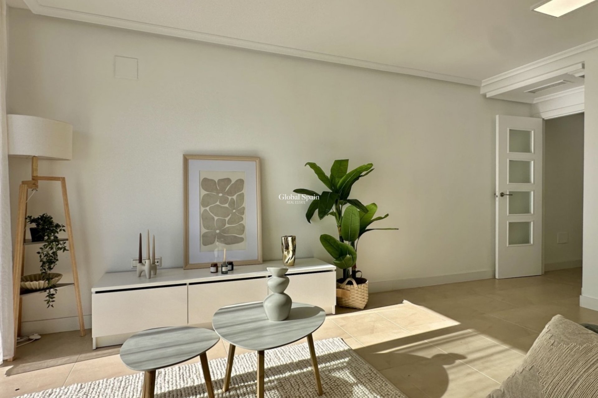 Revente - APPARTEMENT -
TORREVIEJA - Torrevieja