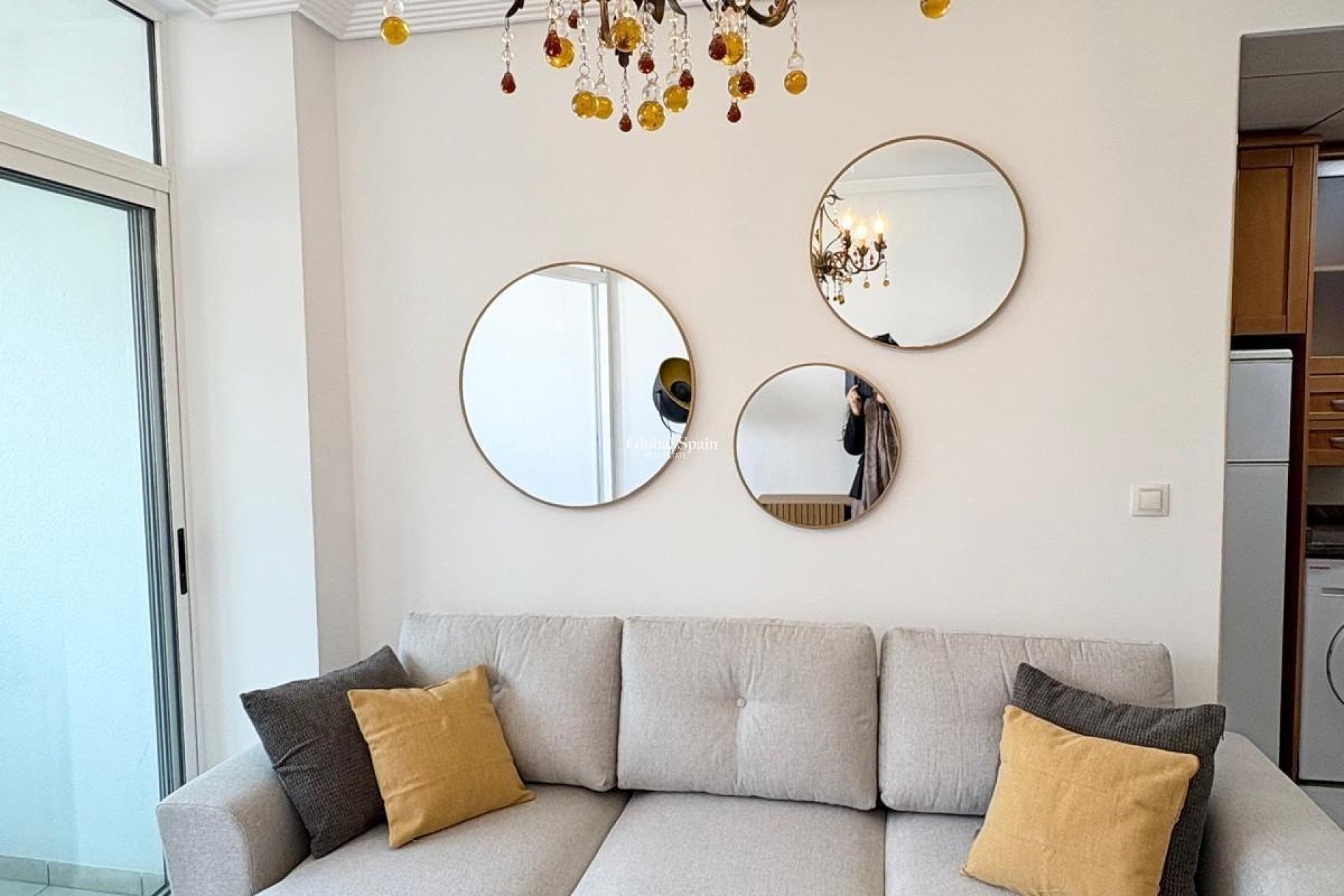Revente - APPARTEMENT -
TORREVIEJA - Torrevieja