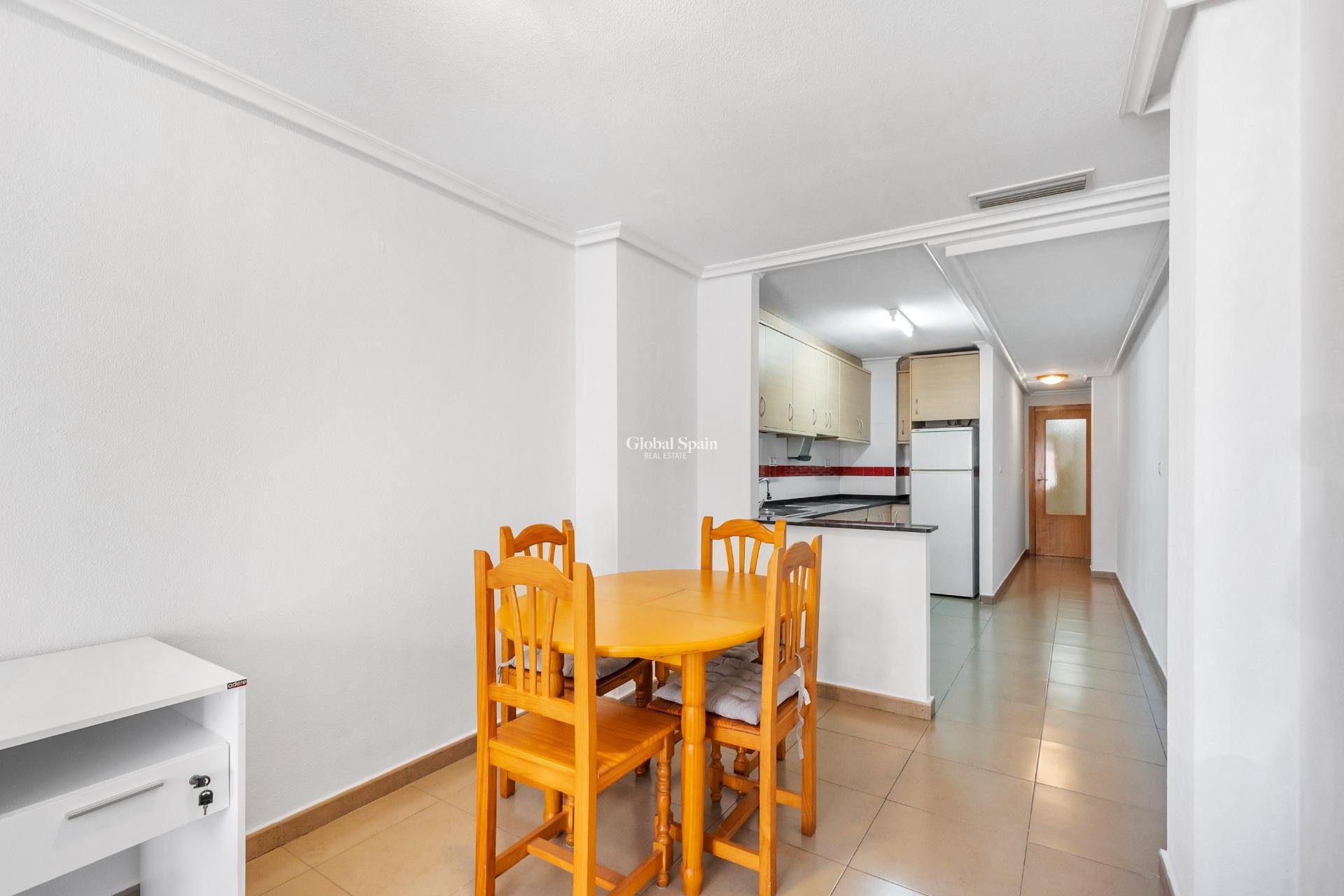 Revente - APPARTEMENT -
TORREVIEJA - torrevieja