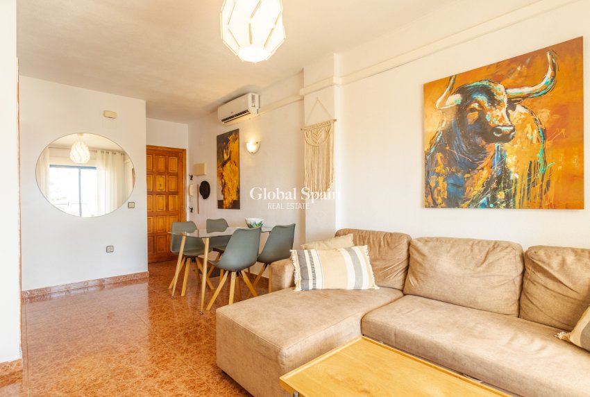Revente - APPARTEMENT -
TORREVIEJA - Torrevieja