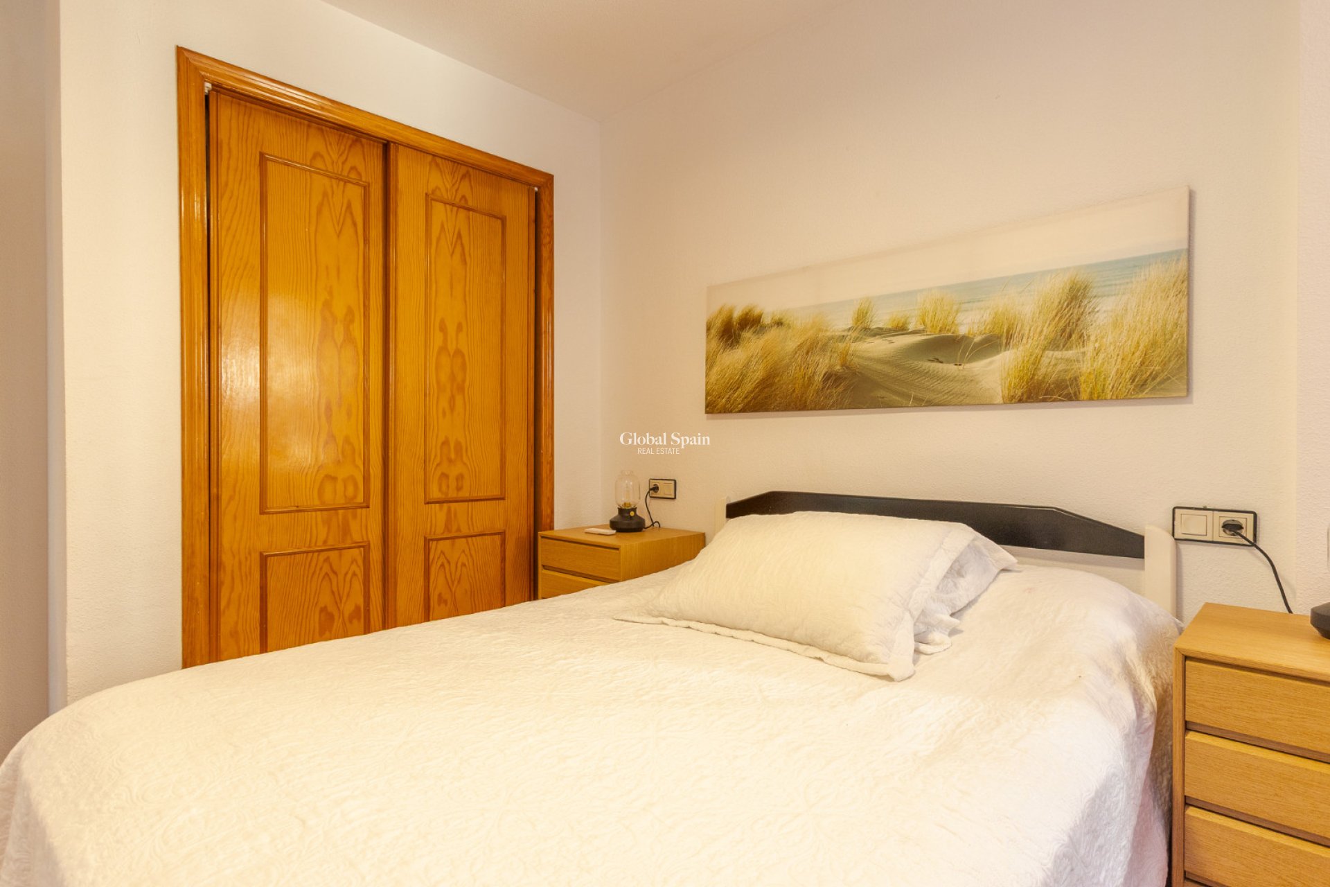 Revente - APPARTEMENT -
TORREVIEJA - Torrevieja