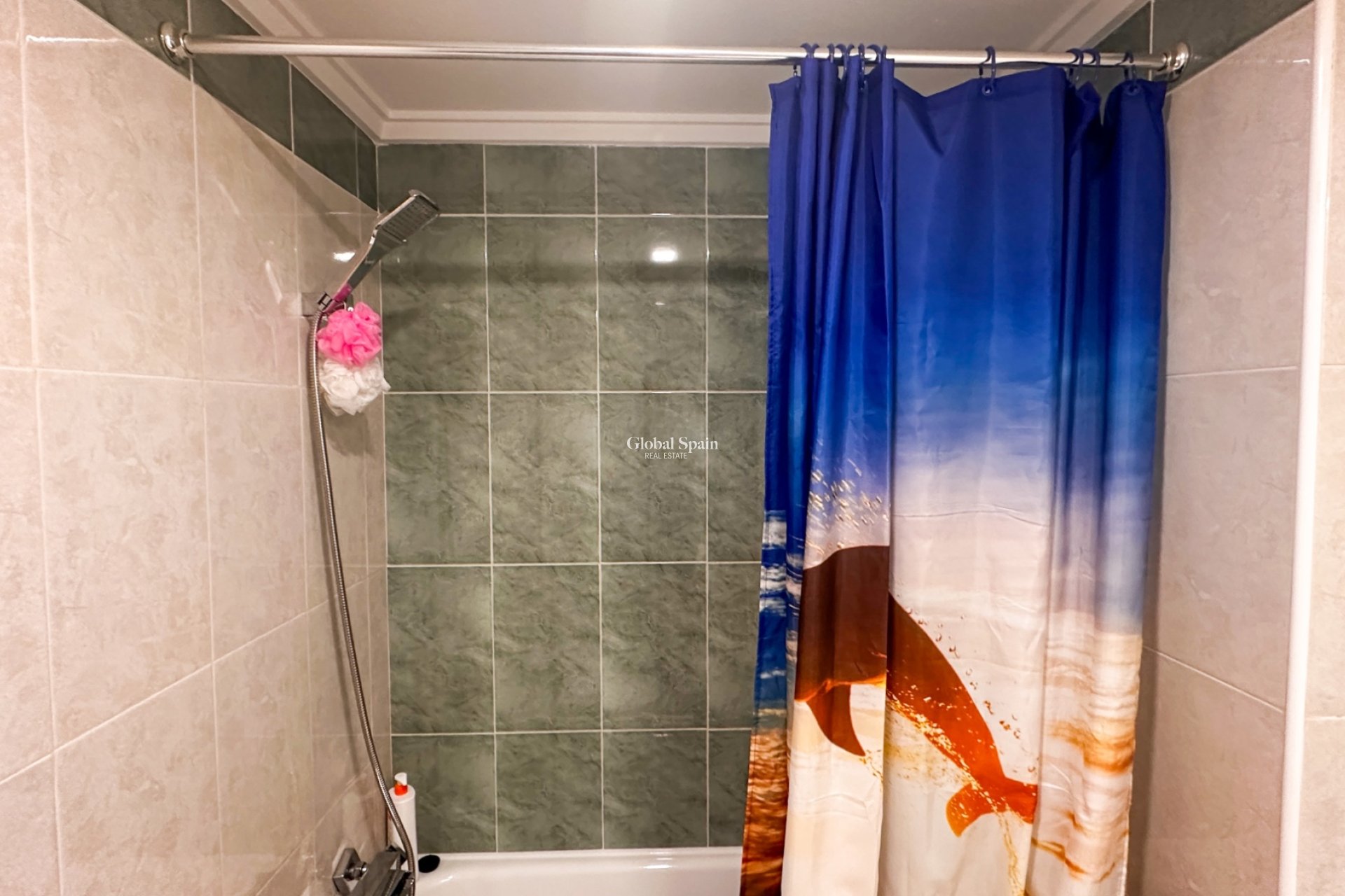 Revente - APPARTEMENT -
TORREVIEJA - Torrevieja