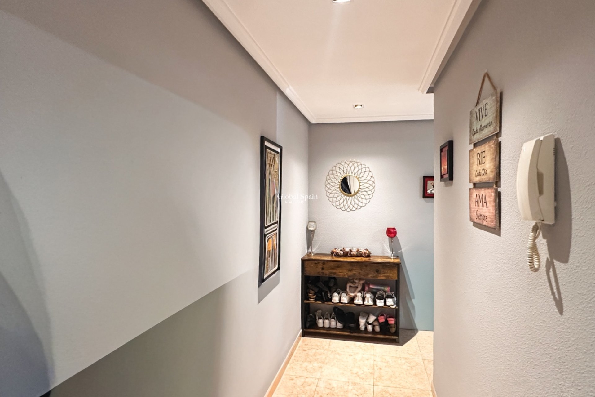 Revente - APPARTEMENT -
TORREVIEJA - Torrevieja