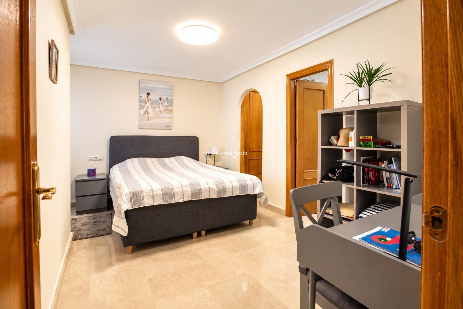Revente - APPARTEMENT -
TORREVIEJA - torrevieja