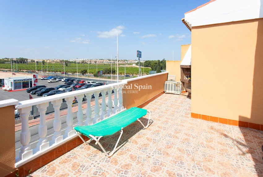 Revente - Appartement -
TORREVIEJA - Torrevieja