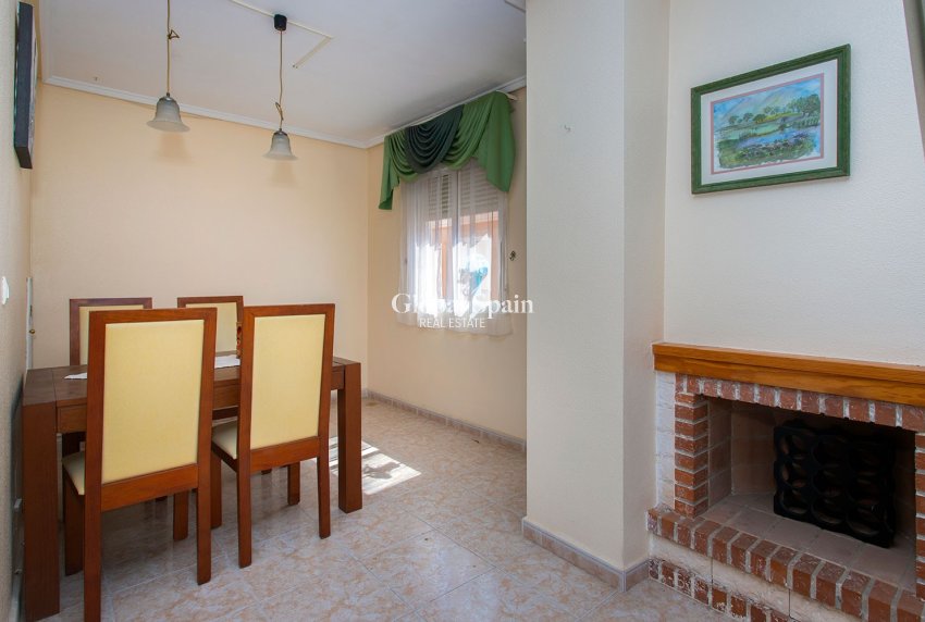 Revente - Appartement -
TORREVIEJA - Torrevieja