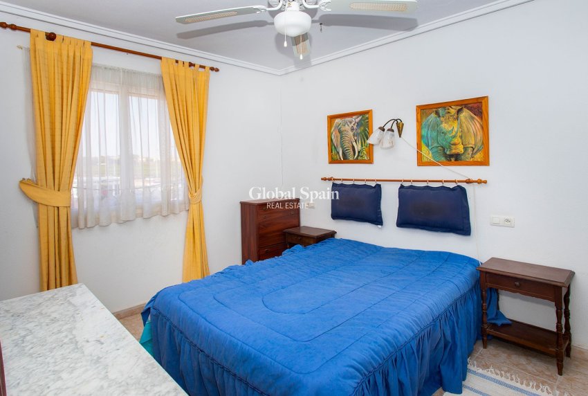 Revente - Appartement -
TORREVIEJA - Torrevieja