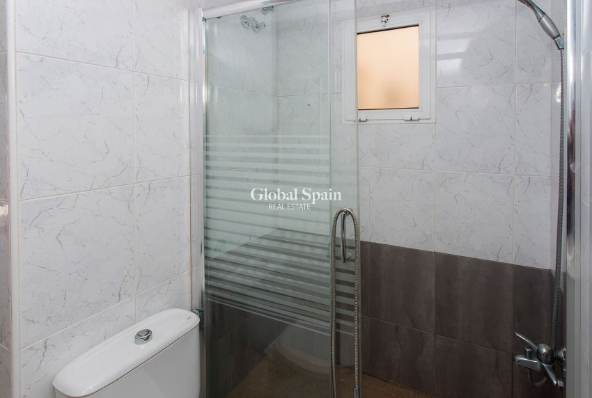 Revente - Appartement -
TORREVIEJA - Torrevieja