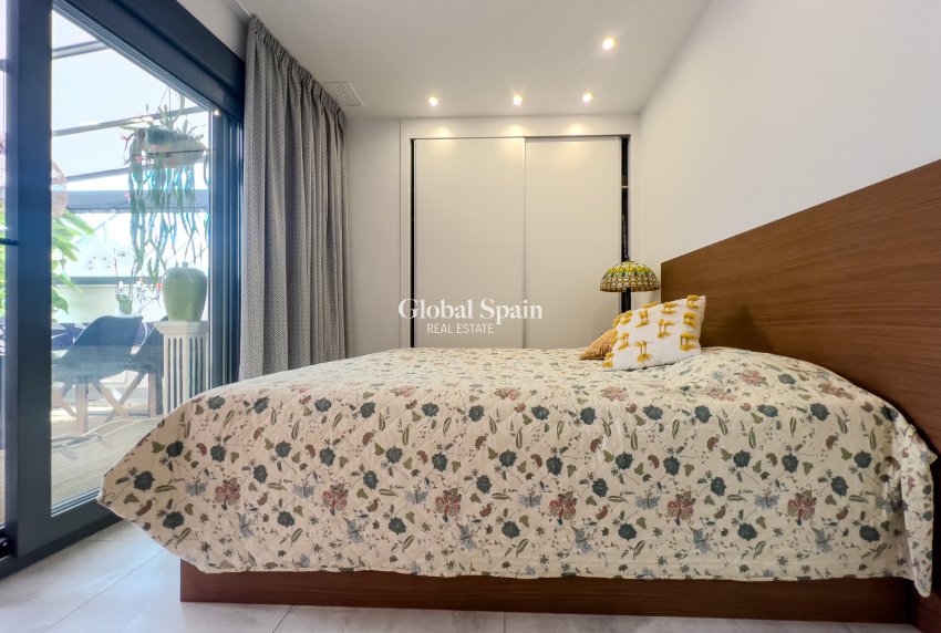 Revente - Appartement -
TORREVIEJA - Torrevieja