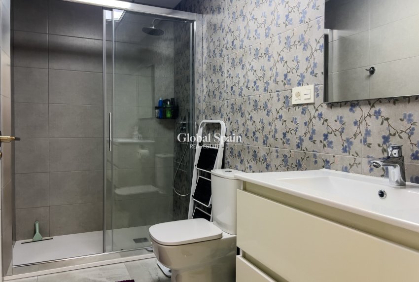 Revente - Appartement -
TORREVIEJA - Torrevieja