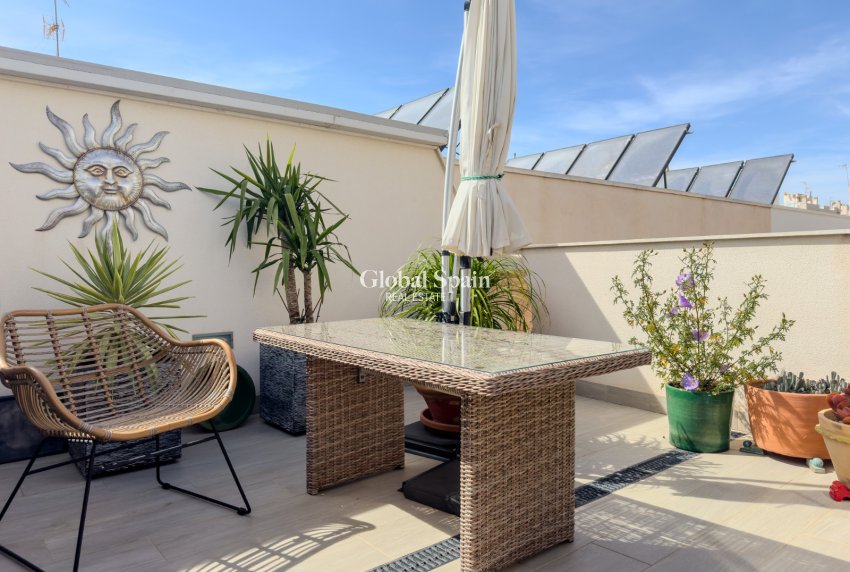 Revente - Appartement -
TORREVIEJA - Torrevieja