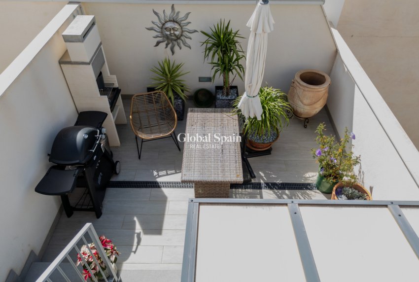 Revente - Appartement -
TORREVIEJA - Torrevieja