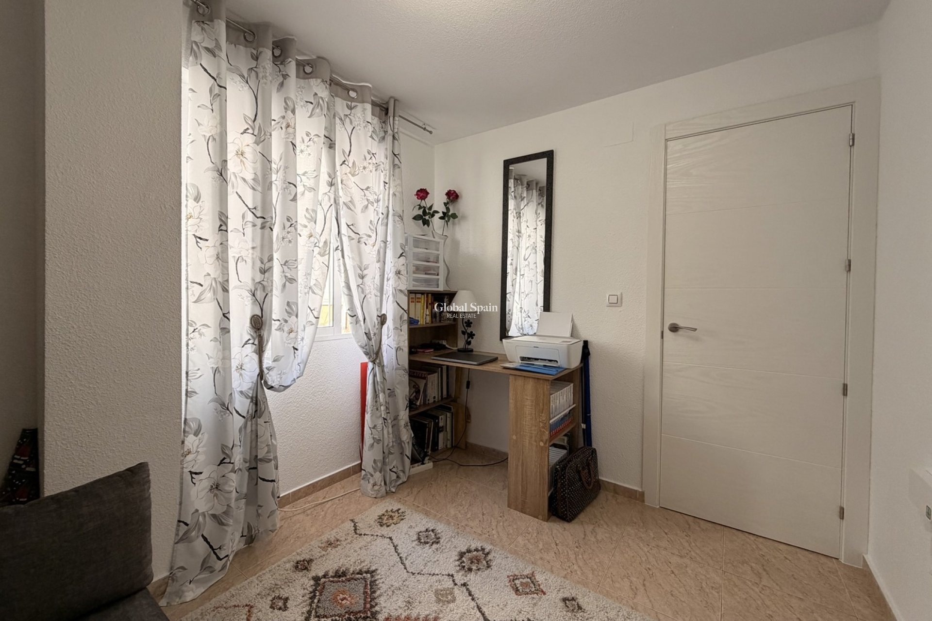 Revente - APPARTEMENT -
TORREVIEJA - Urb. Calas Blancas III