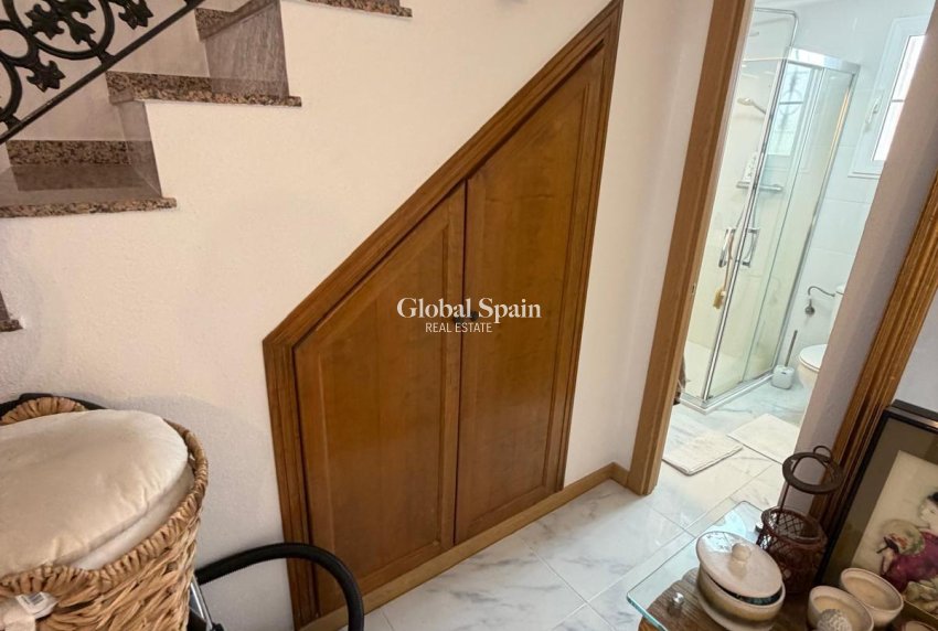 Revente - APPARTEMENT -
TORREVIEJA - Zona Los Frutales