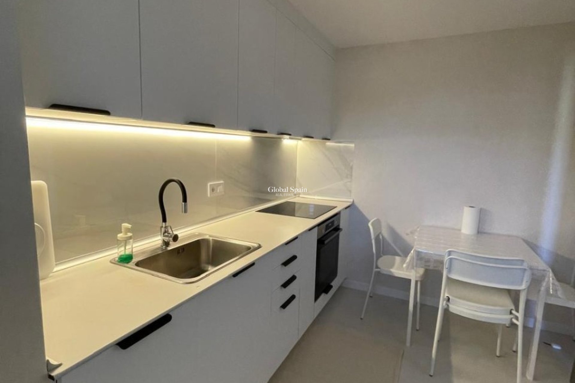Revente - APPARTEMENT -
VILLAJOYOSA - Cala de Villajoyosa