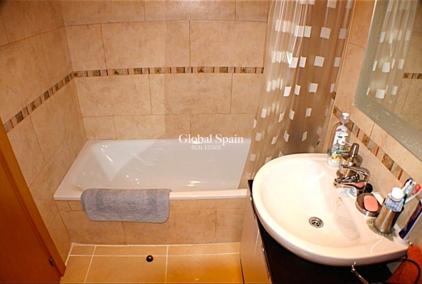 Revente - Appartement -
VILLAJOYOSA - Cala de Villajoyosa