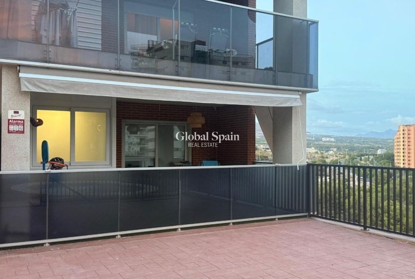 Revente - APPARTEMENT -
VILLAJOYOSA - Costa Blanca