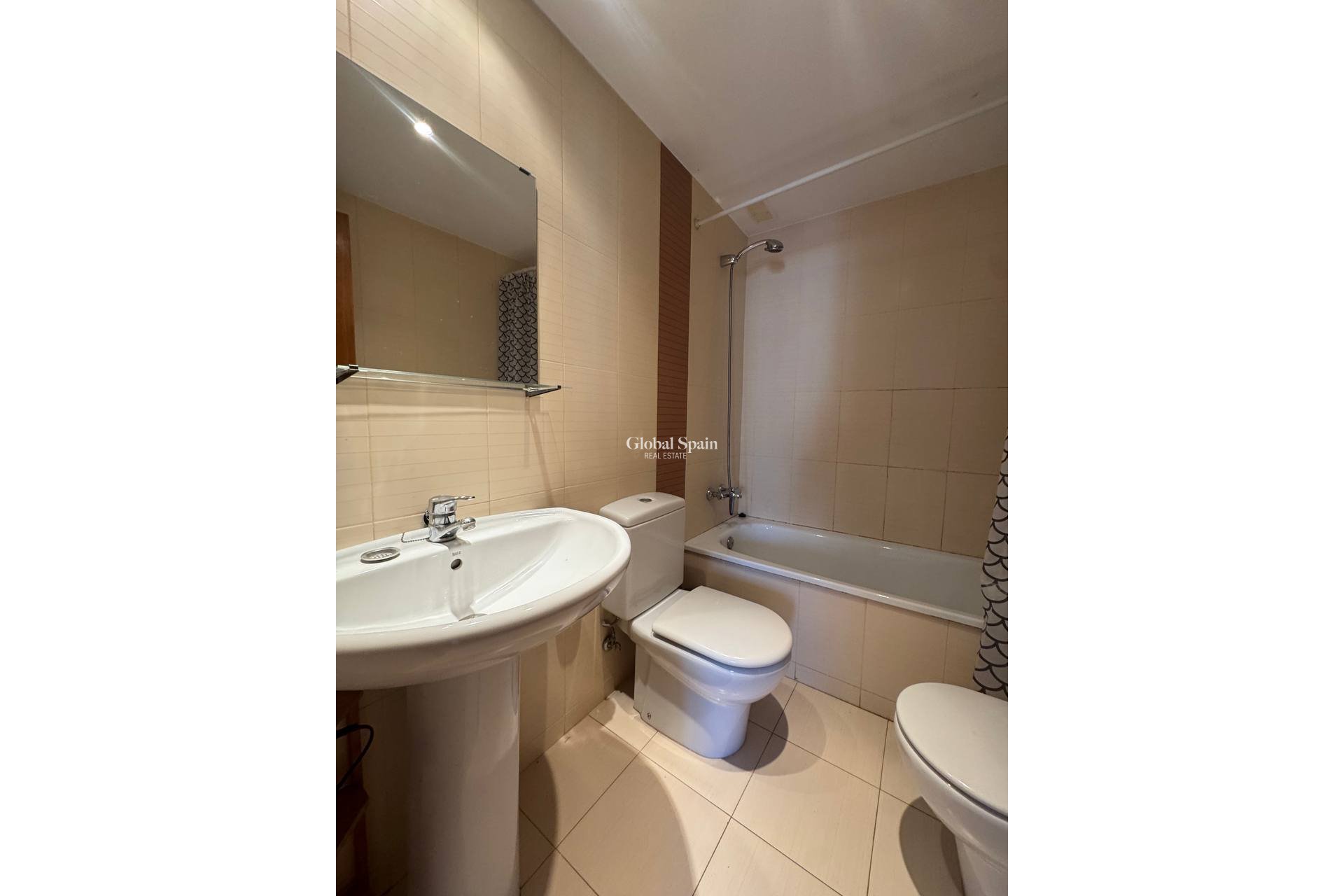 Revente - APPARTEMENT -
VILLAJOYOSA - Costa Blanca