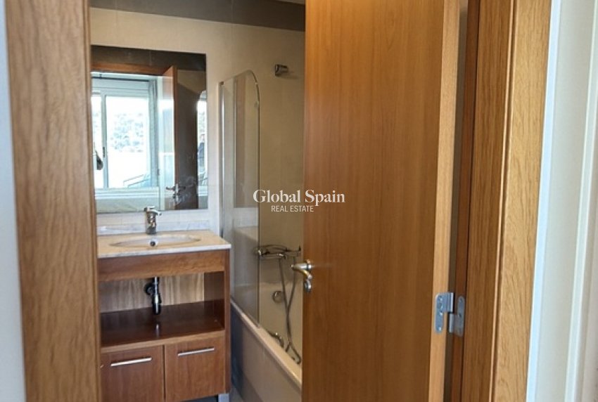 Revente - APPARTEMENT -
VILLAJOYOSA - Finestrat