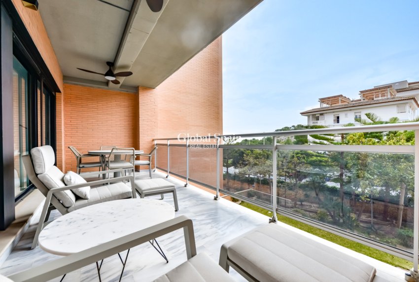 Revente - APPARTEMENT -
VILLAJOYOSA - La Cala