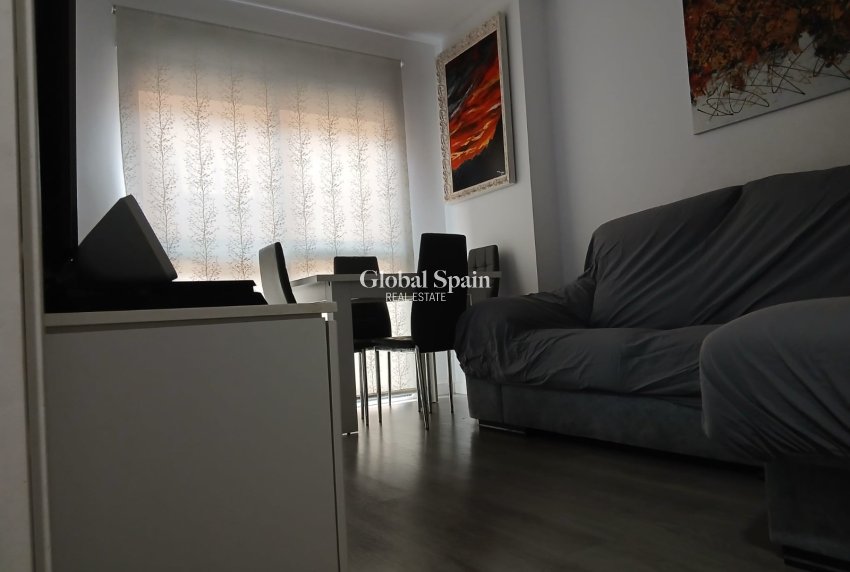 Revente - APPARTEMENT -
VILLAJOYOSA - Villajoyosa