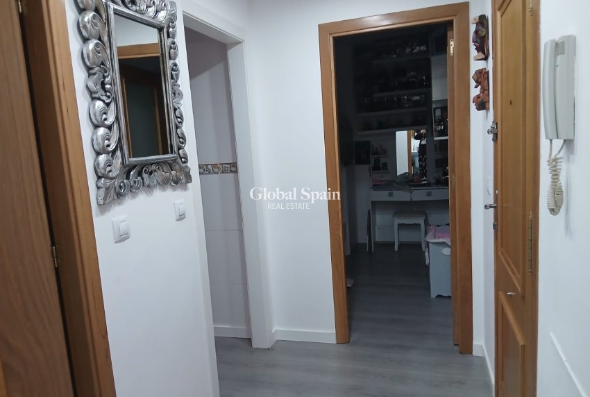 Revente - APPARTEMENT -
VILLAJOYOSA - Villajoyosa
