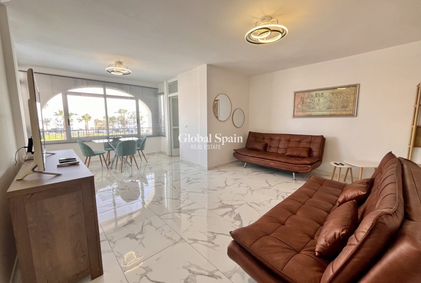 Revente - APPARTEMENT -
VILLAMARTÍN - Costa Blanca