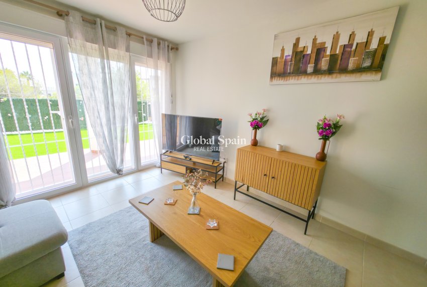 Revente - APPARTEMENT -
VILLAMARTÍN - Costa Blanca