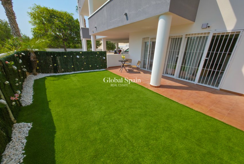 Revente - APPARTEMENT -
VILLAMARTÍN - Costa Blanca