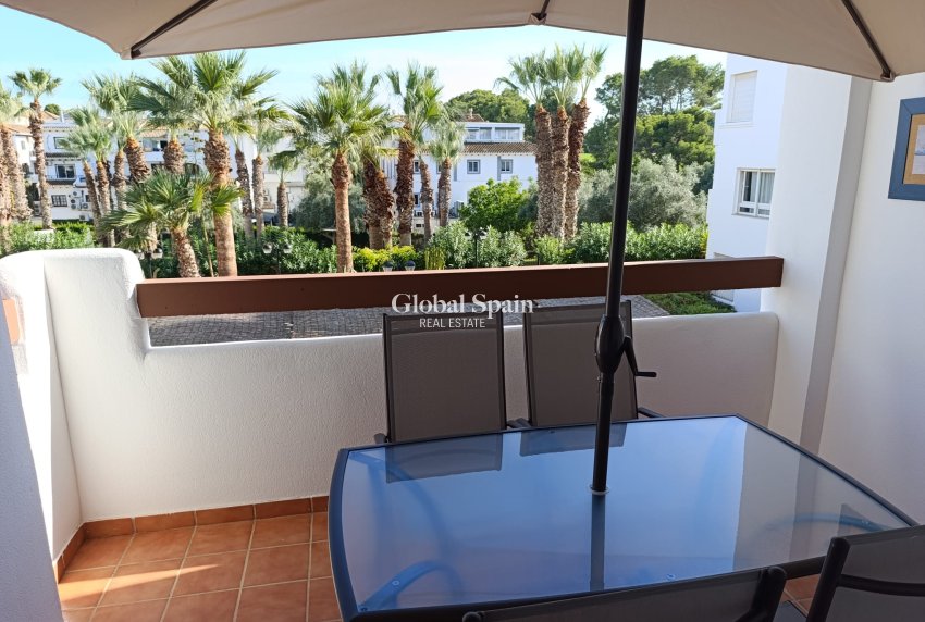 Revente - APPARTEMENT -
VILLAMARTÍN - Costa Blanca