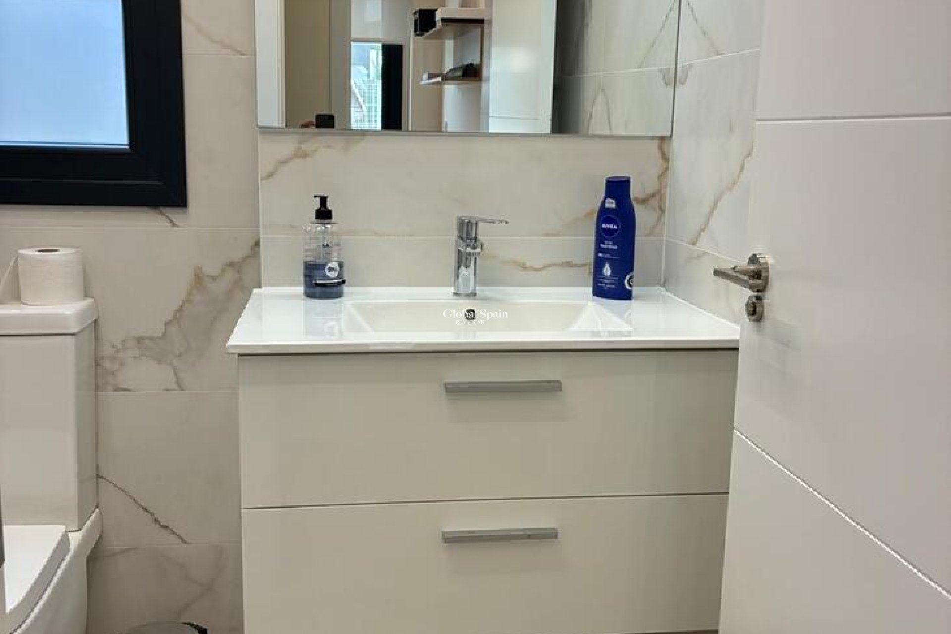 Revente - APPARTEMENT -
VILLAMARTÍN - Costa Blanca