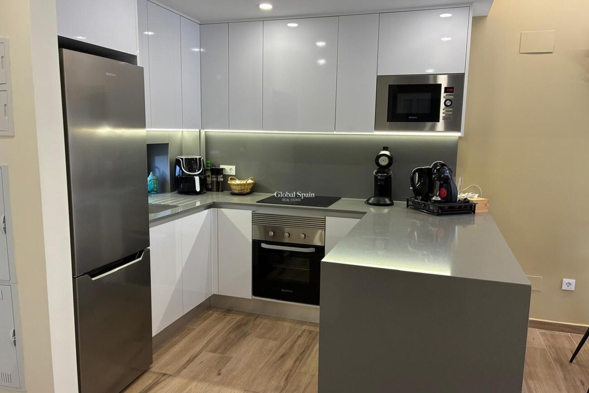 Revente - APPARTEMENT -
VILLAMARTÍN - Costa Blanca